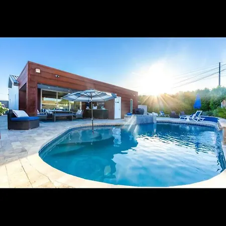 Limelight Social House - Scottsdale Designer Retreat Villa